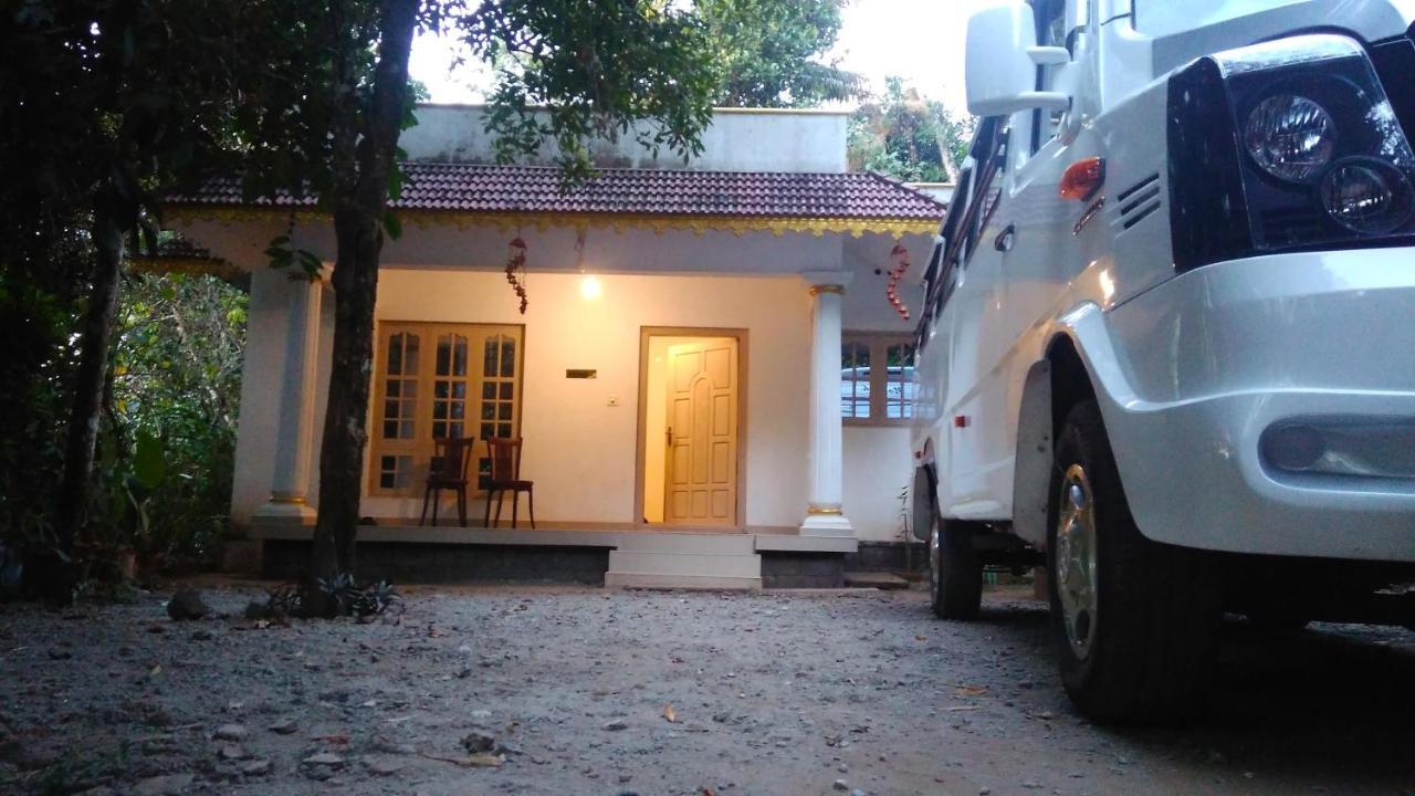 Leeland Munnar Bed and Breakfast Exteriör bild